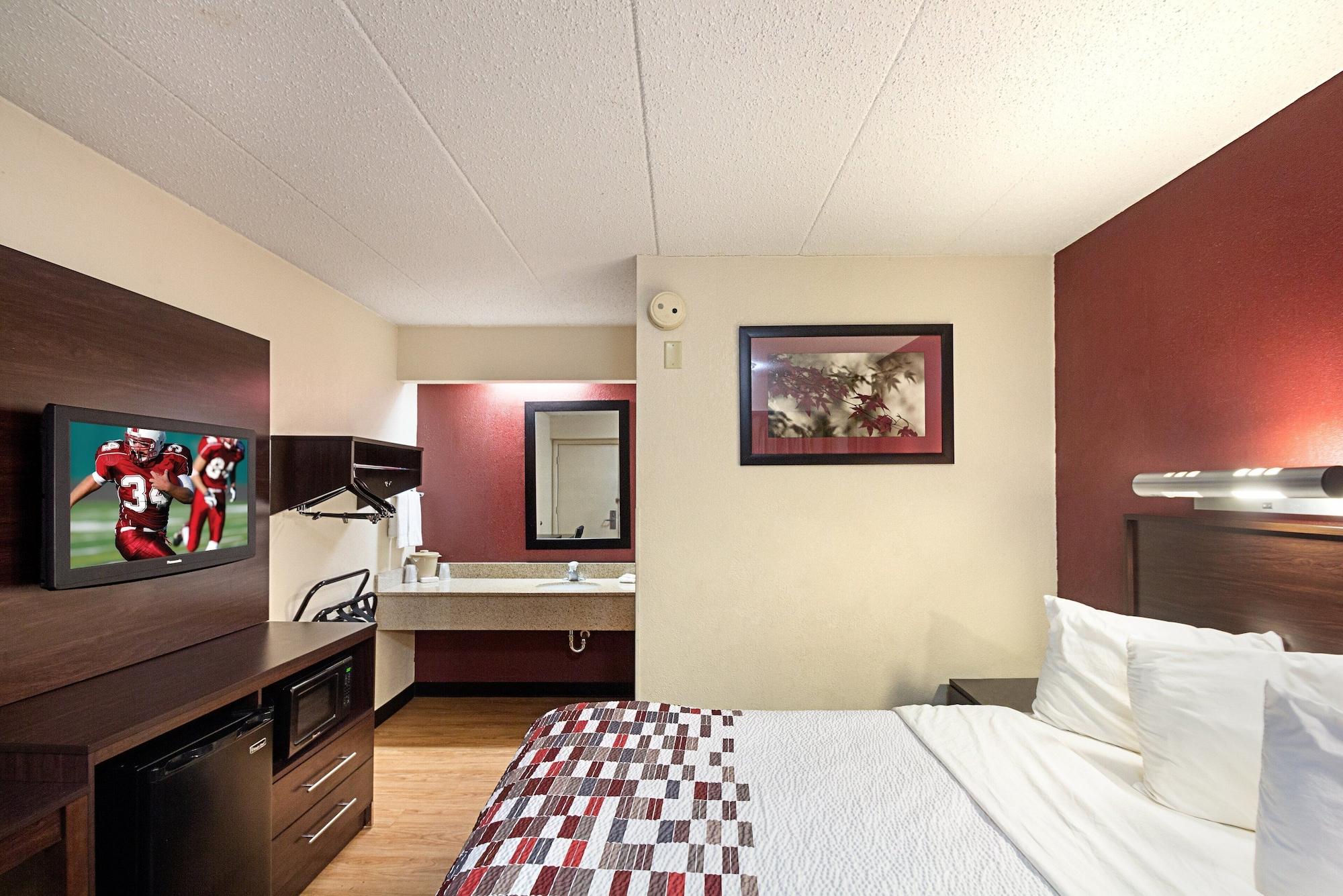 Red Roof Inn Madison, Wi Экстерьер фото