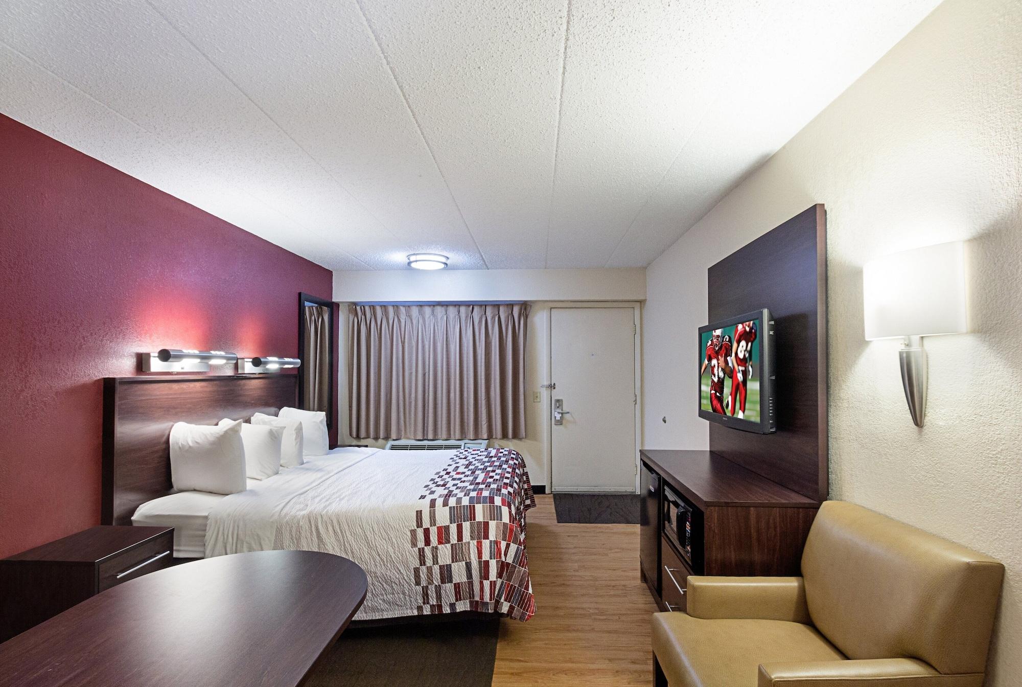 Red Roof Inn Madison, Wi Экстерьер фото